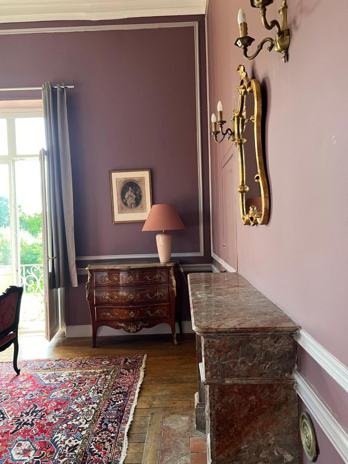 Chateau De Laclaireau Bed & Breakfast