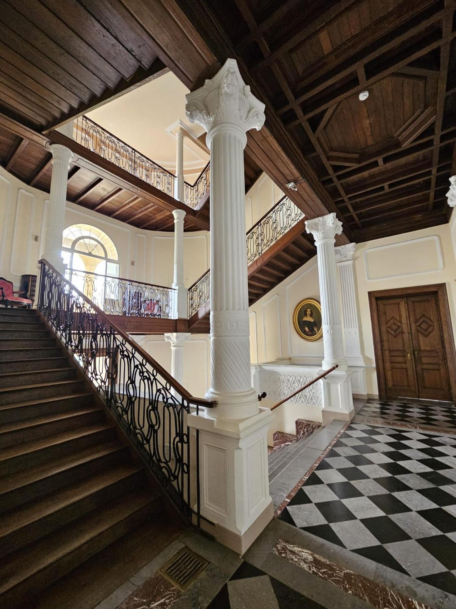 Chateau De Laclaireau Bed & Breakfast *