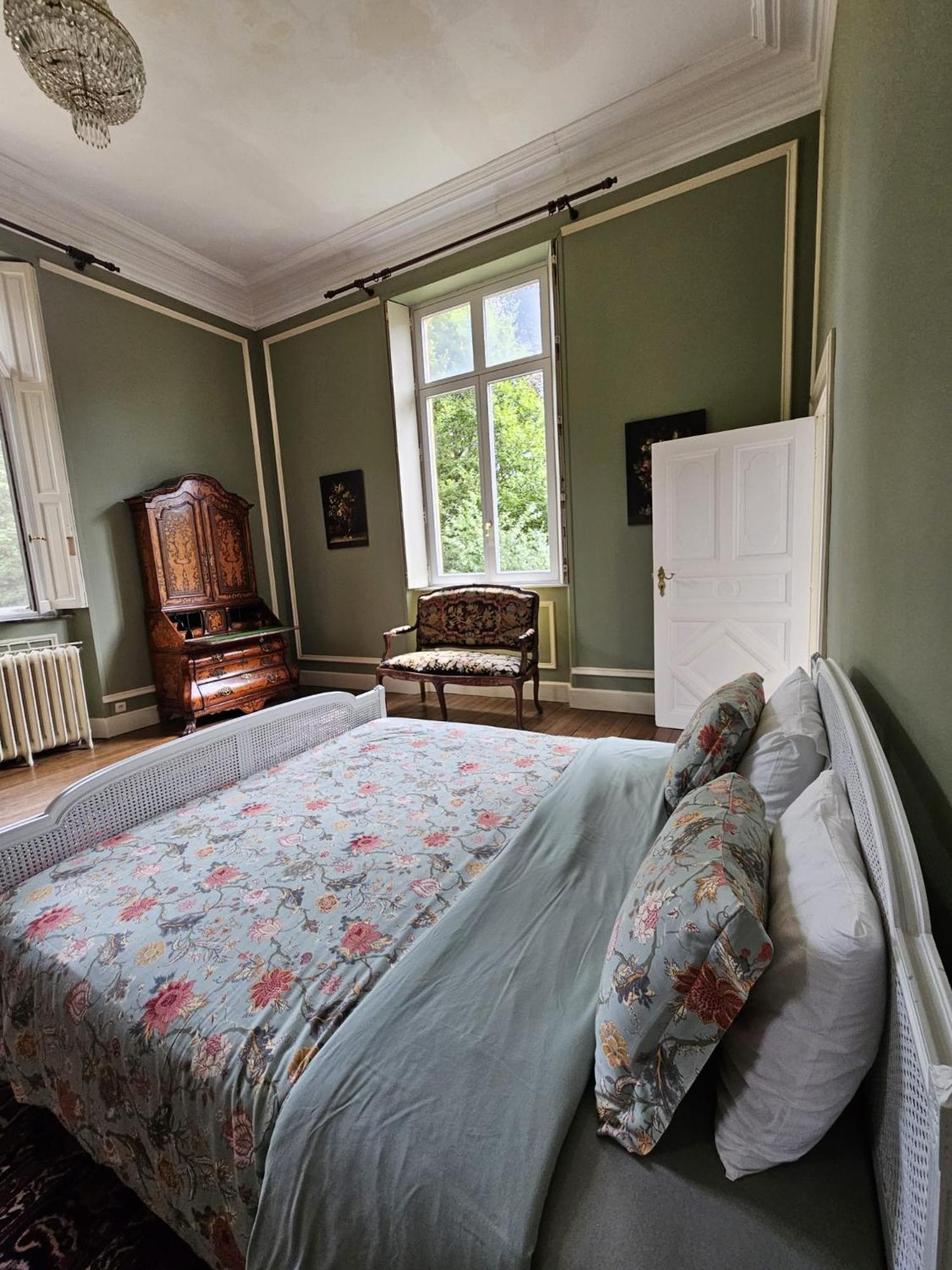 Chateau De Laclaireau Bed & Breakfast Virton
