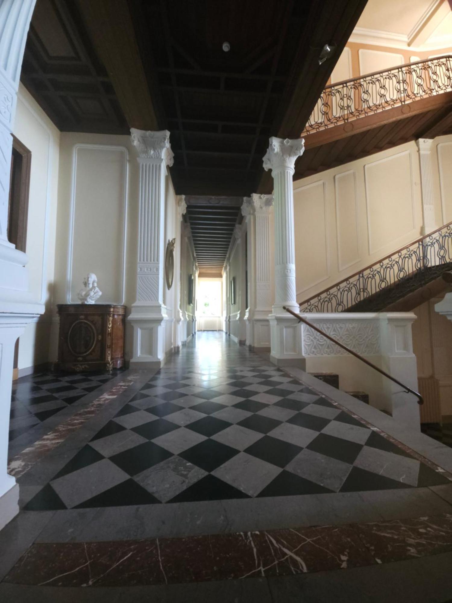 Chateau De Laclaireau Bed & Breakfast